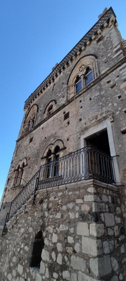 B&B Akropolis Taormina Bagian luar foto