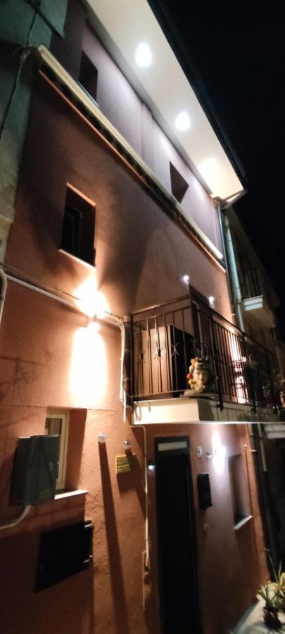 B&B Akropolis Taormina Bagian luar foto
